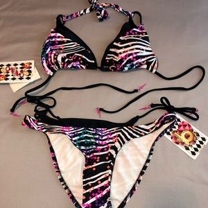 NWT - BSwim bikini - L